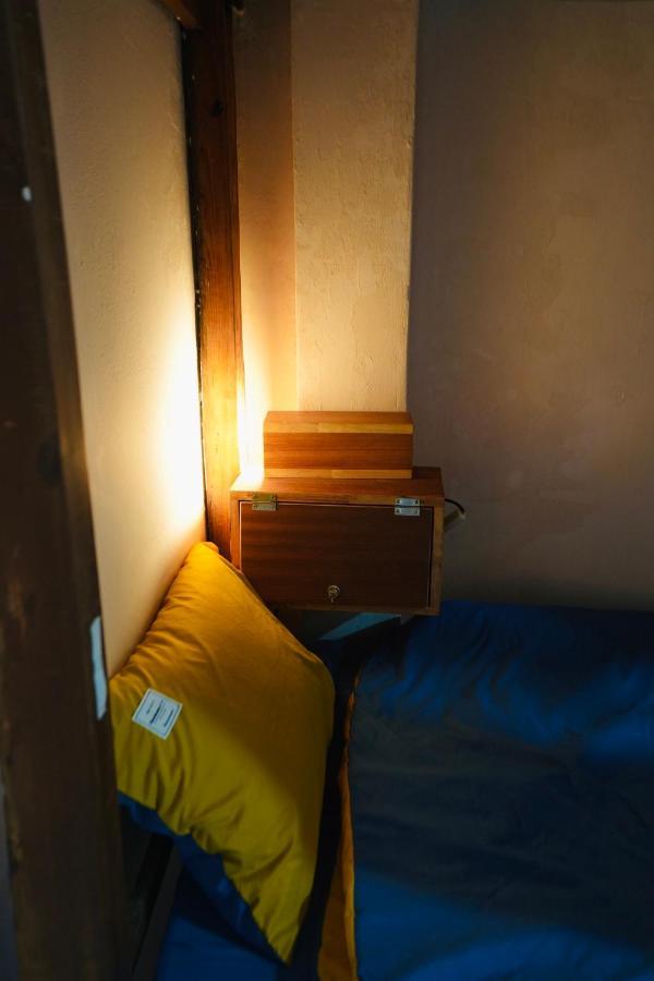 Chu Nhat Cafe & Homestay - 12 Ngo 41 Duong Lang - Co So 1 Hanoi Exterior photo