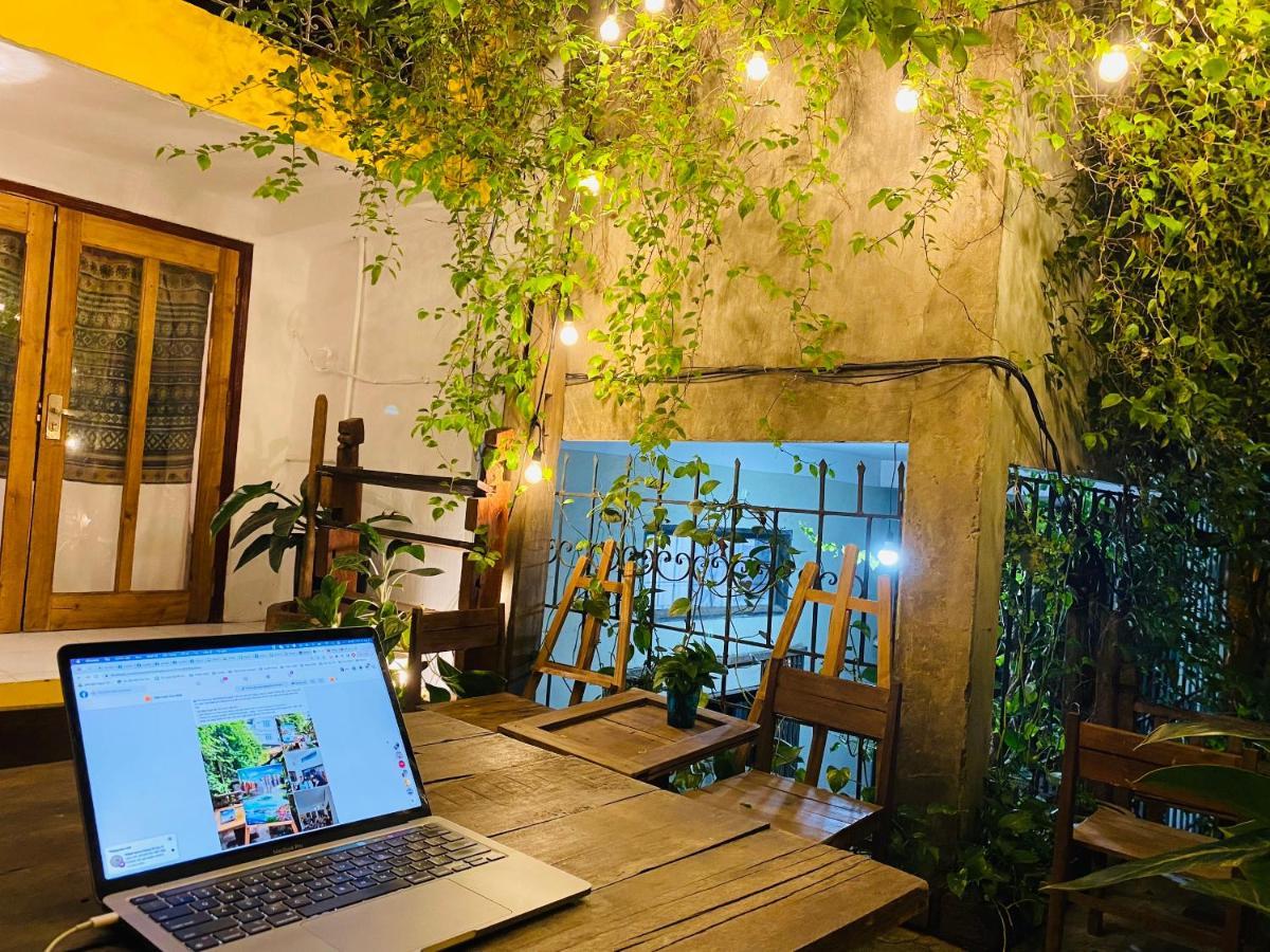 Chu Nhat Cafe & Homestay - 12 Ngo 41 Duong Lang - Co So 1 Hanoi Exterior photo