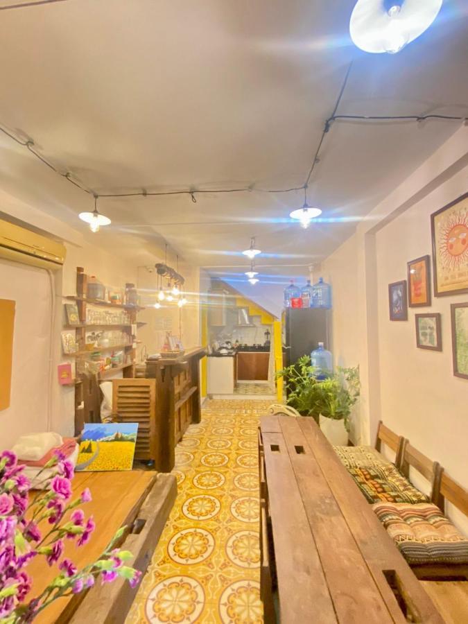 Chu Nhat Cafe & Homestay - 12 Ngo 41 Duong Lang - Co So 1 Hanoi Exterior photo