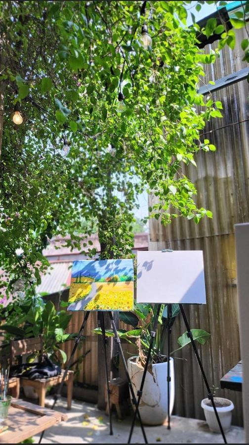Chu Nhat Cafe & Homestay - 12 Ngo 41 Duong Lang - Co So 1 Hanoi Exterior photo